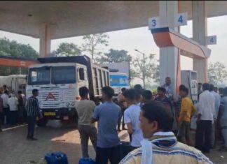 कुरखेड्यात डिझेलसाठी वाहनधारकांच्या लांबच लांब रांगा ; तुटवड्यामुळे नागरिक हैराण