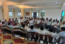 खासदार डॉ. नामदेव किरसान यांच्या वाढदिवसानिमित्त ५ हजार स्पर्धा परीक्षार्थींना मोफत पुस्तकांचे वाटप