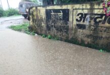 मालेवाड्यात अर्धवट नाला सफाईचा फटका; बसस्थानक व माऊली माता मंदिर परिसर जलमय