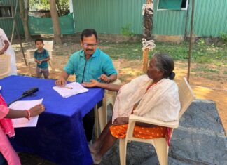 कोटमी येथे पोलीस दलाच्या आरोग्य शिबिरात ७० नागरिकांची तपासणी