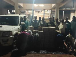 एटापल्लीत अवैध दारू वाहतुकीवर पोलिसांचा छापा; २७.७० लाखांचा मुद्देमाल जप्त