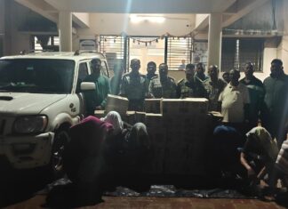 एटापल्लीत अवैध दारू वाहतुकीवर पोलिसांचा छापा; २७.७० लाखांचा मुद्देमाल जप्त